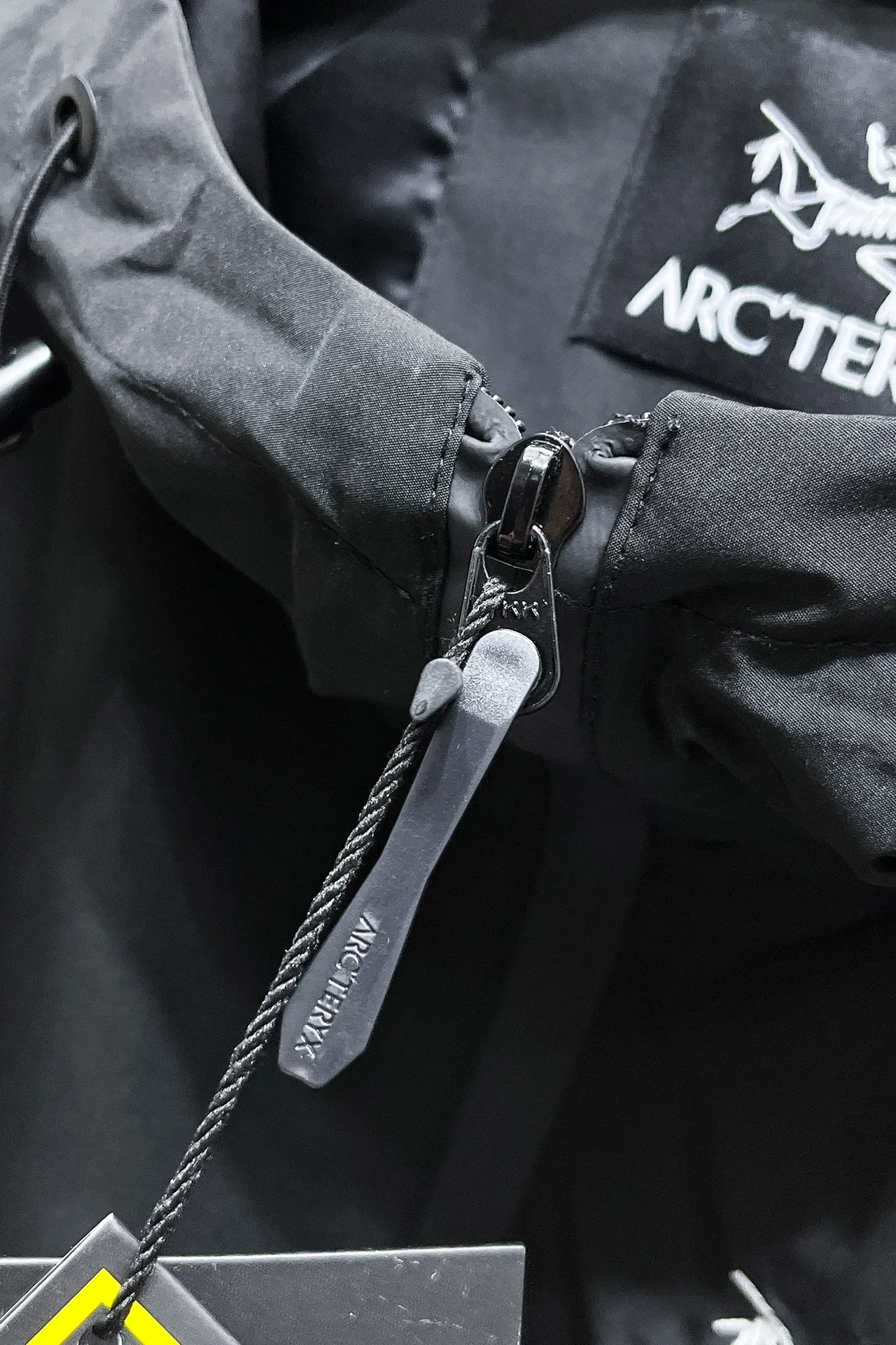 Same Style， ， 2026 New Arrival ， Original Premium Breathable ， ， ， Quality。 ， Sizes：M～3XL，